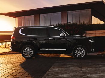 TOYOTA  Land Cruiser 2024