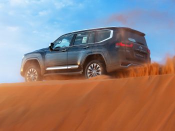 TOYOTA  Land Cruiser 2024
