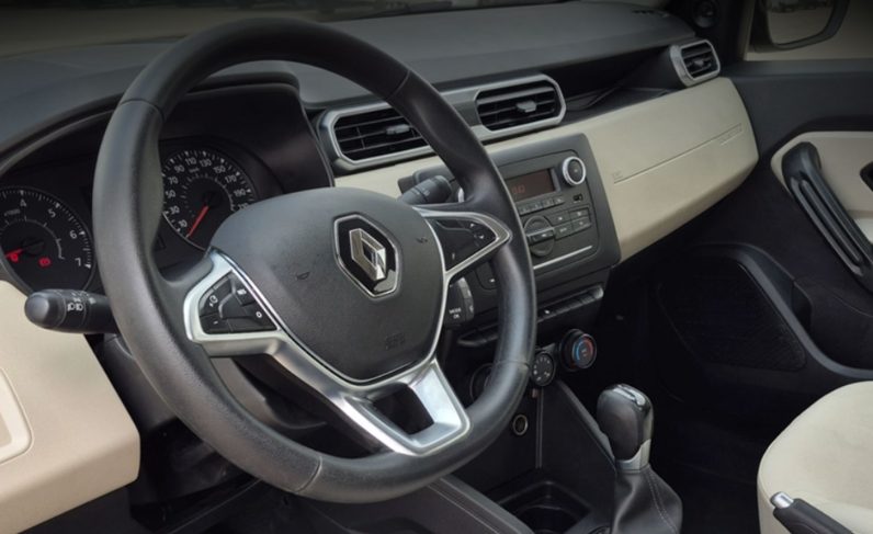 
								Renault Duster PE 1.6L 2025 full									